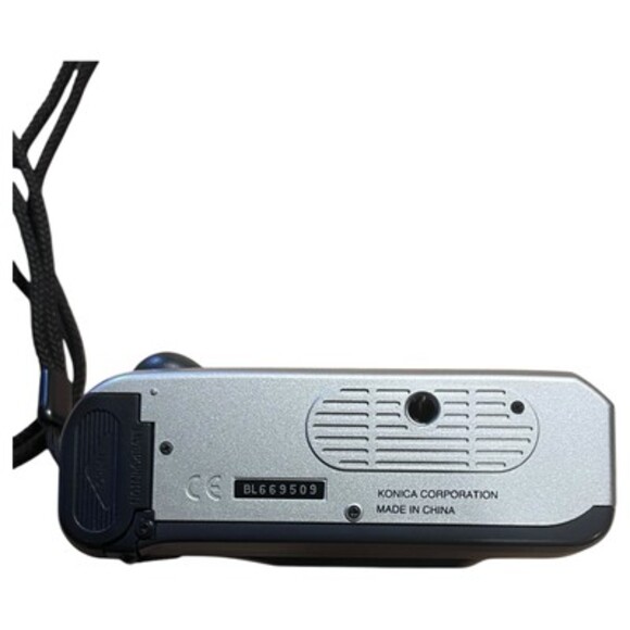 Vintage Konica Zoom FR635 Point and Shoot 35mm Film Camera - Picture 8 of 16